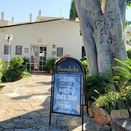 Apartmán Dona Carlota Gardens, Sea Views, Pool, Restaurant